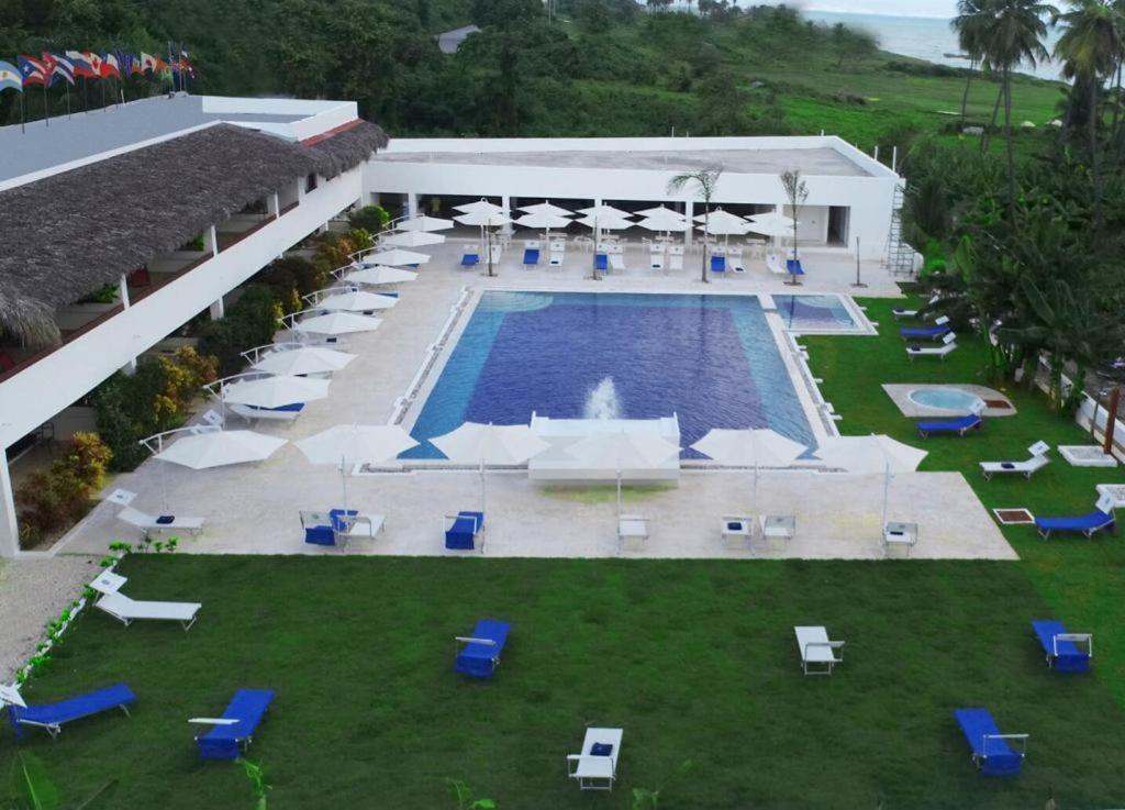 Oasi Encantada - Beach Resort Barahona Екстериор снимка