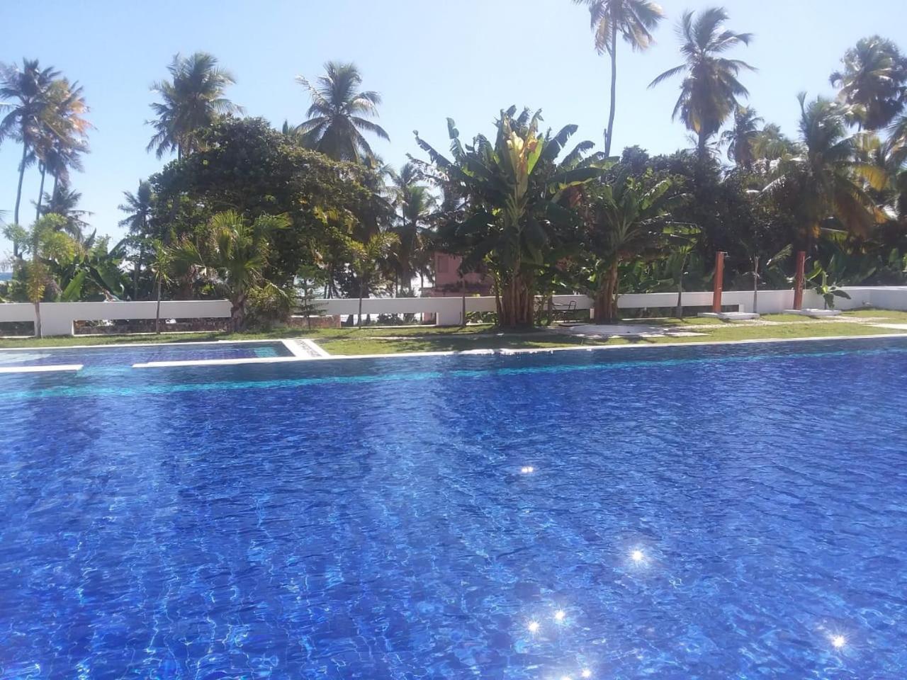 Oasi Encantada - Beach Resort Barahona Екстериор снимка